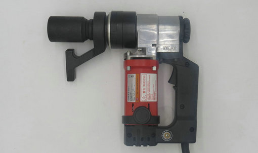 电动定扭矩扳手